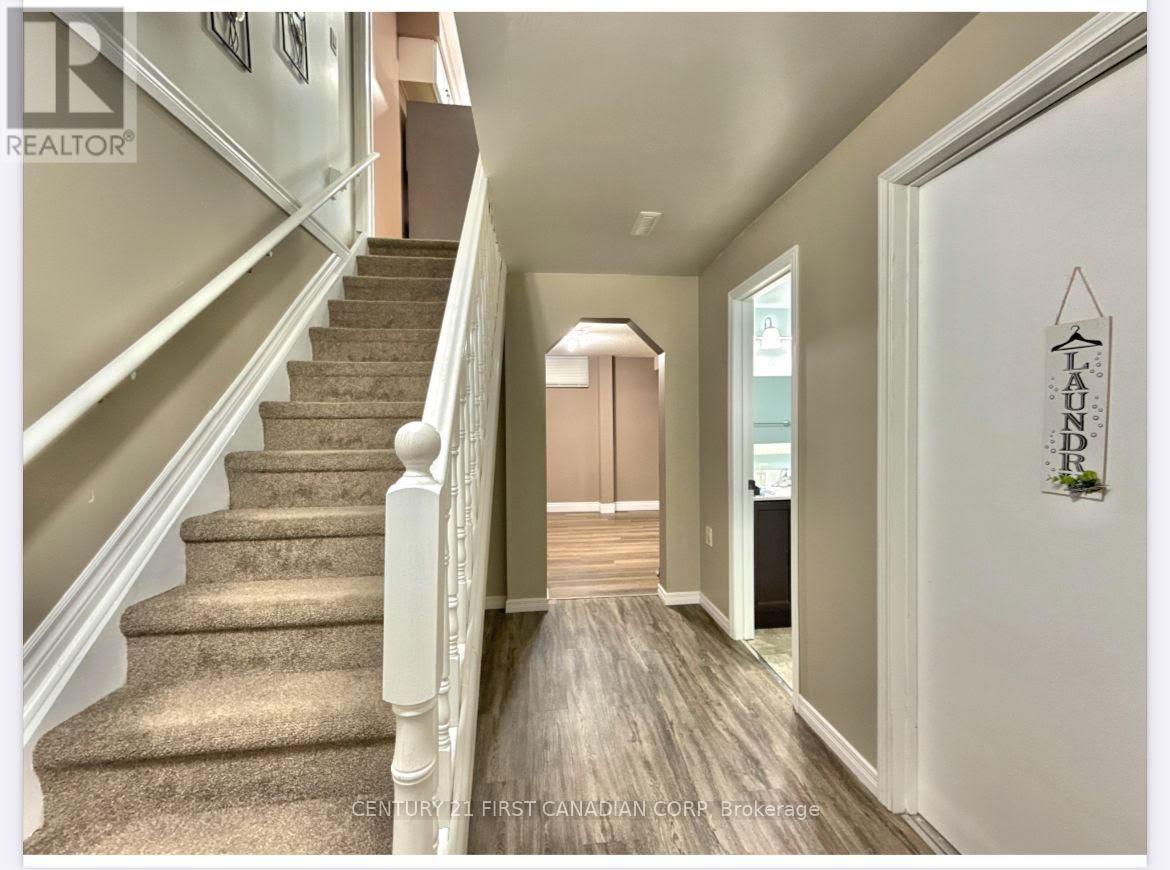 159 Walmer Gardens, London North, Ontario  N6G 4H6 - Photo 14 - X12414440