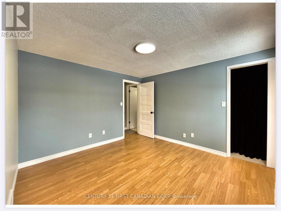 159 Walmer Gardens, London North, Ontario  N6G 4H6 - Photo 7 - X12414440