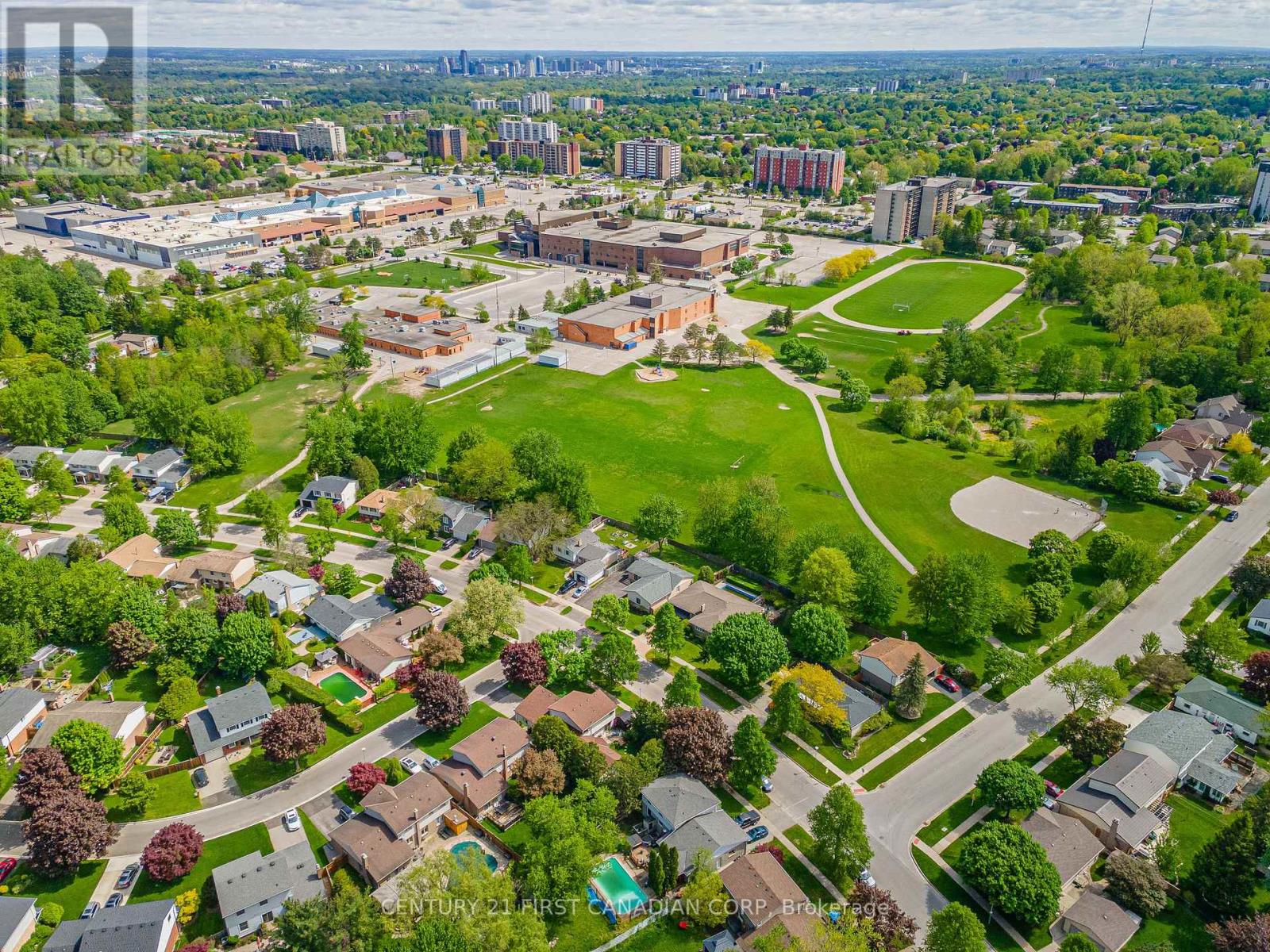 24 Bartlett Crescent, London South, Ontario  N6K 1W4 - Photo 42 - X12414556