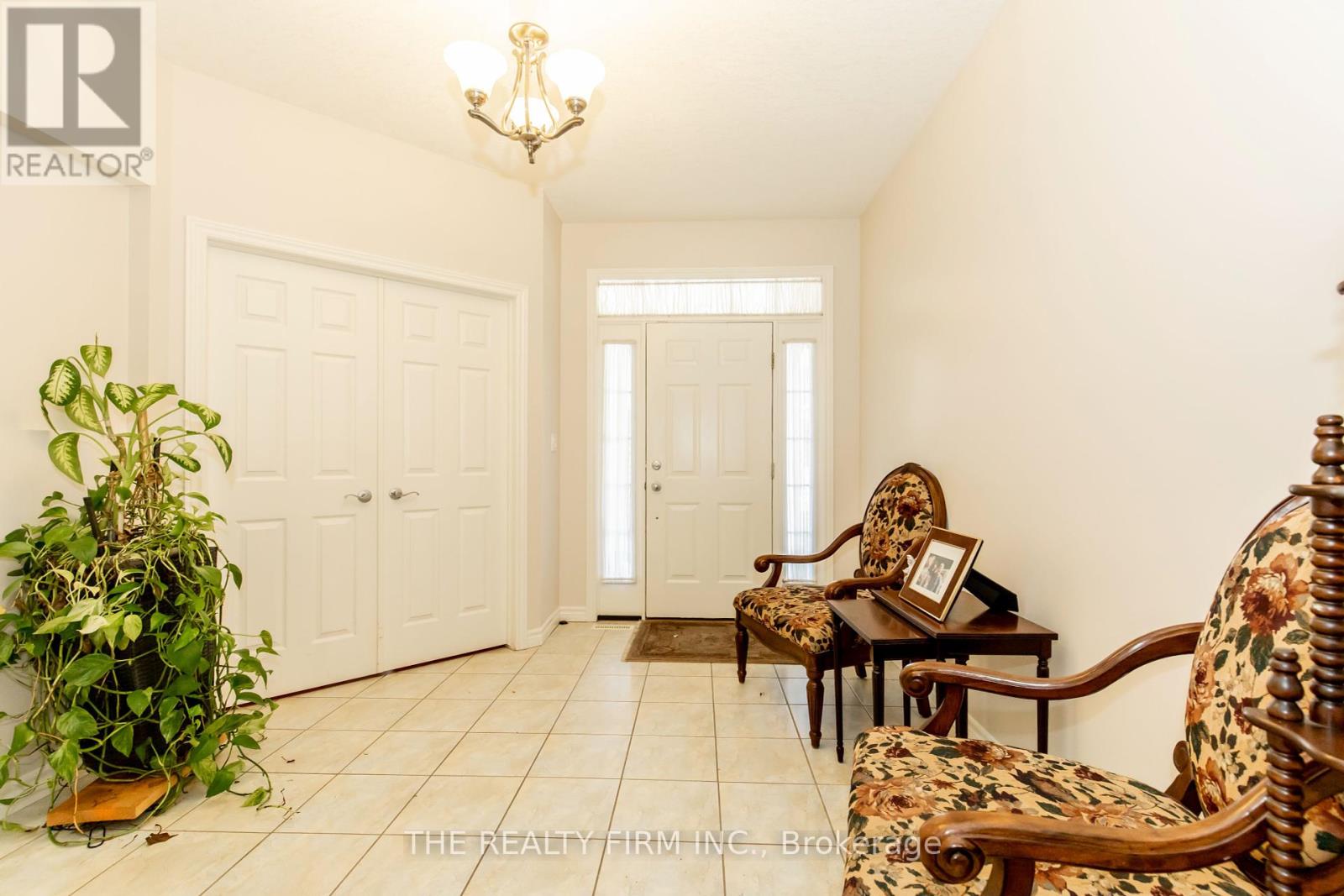 47 - 101 Southgate Parkway, St. Thomas, Ontario  N5R 6L5 - Photo 3 - X12414560