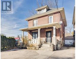 8 BRUCE STREET, London South, Ontario