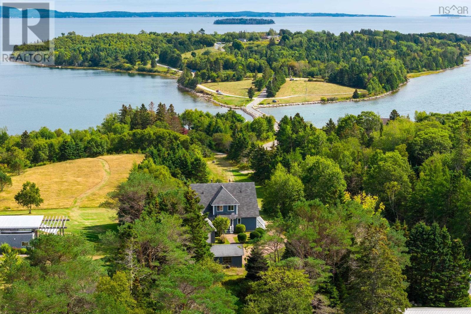 19 Graves Island Road, East Chester, Nova Scotia  B0J 1J0 - Photo 2 - 202523724