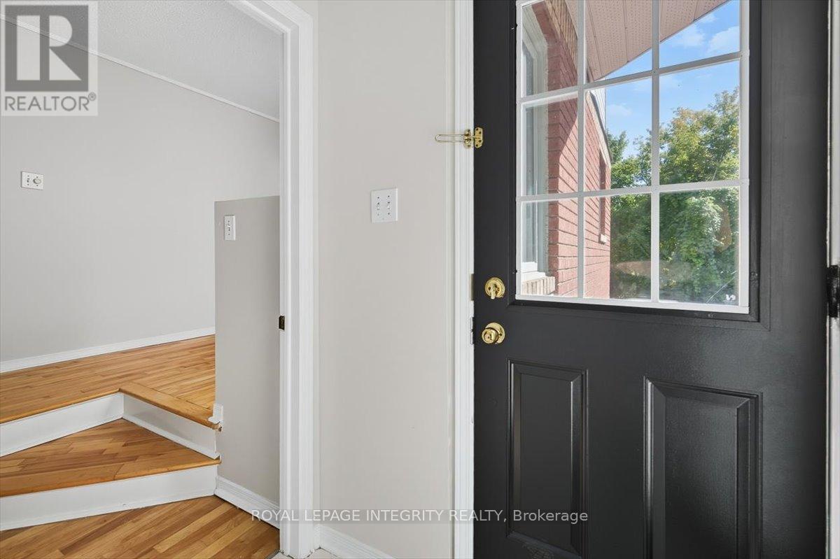 4 - 2949 Richmond Road, Ottawa, Ontario  K2B 6S6 - Photo 5 - X12414485