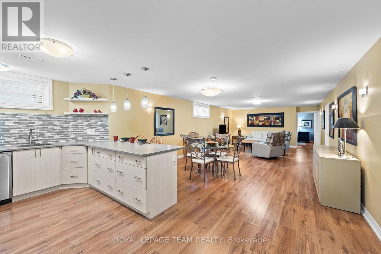 2193 Trailwood Drive, Ottawa, Ontario  K0A 2T0 - Photo 25 - X12414531