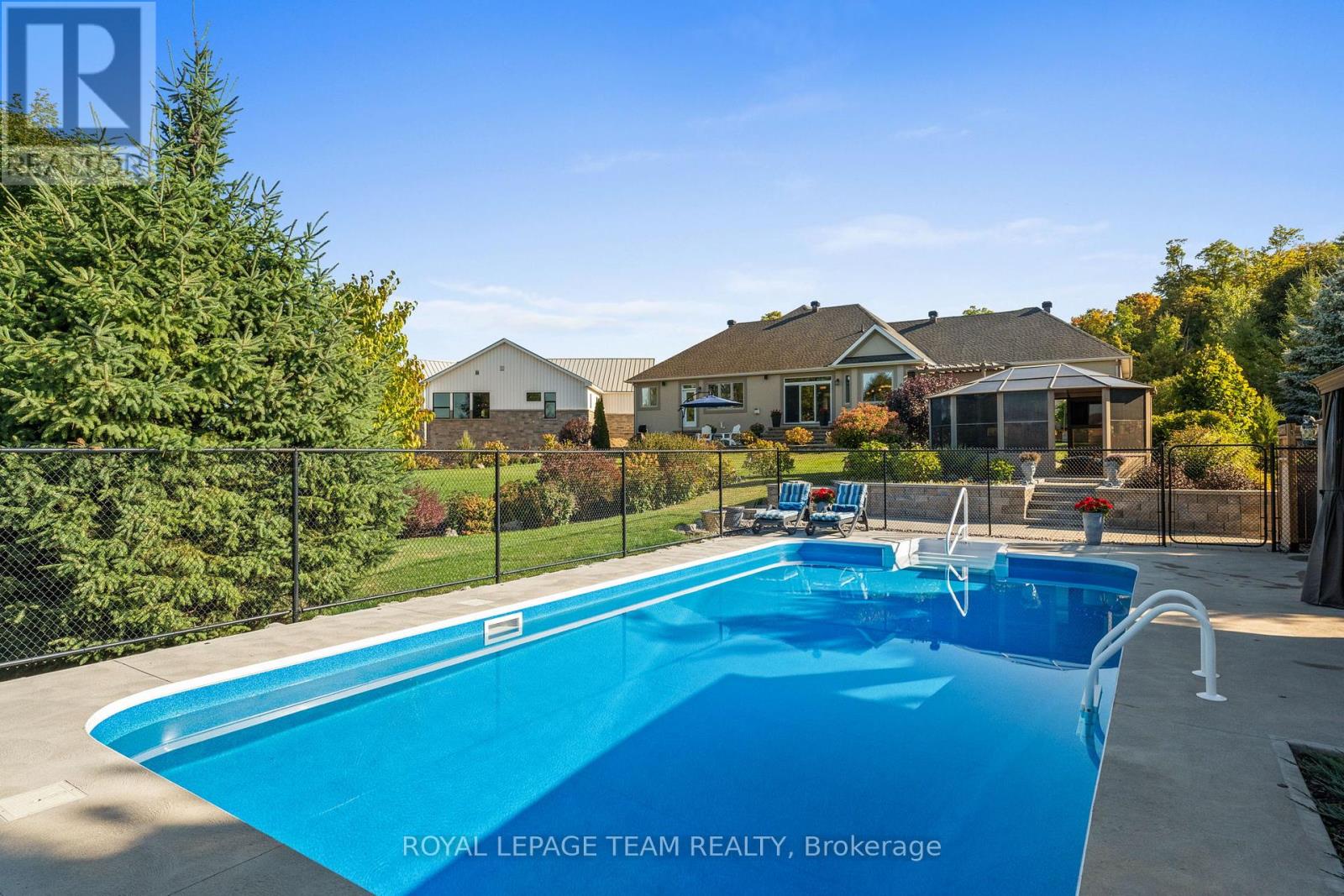 2193 Trailwood Drive, Ottawa, Ontario  K0A 2T0 - Photo 34 - X12414531