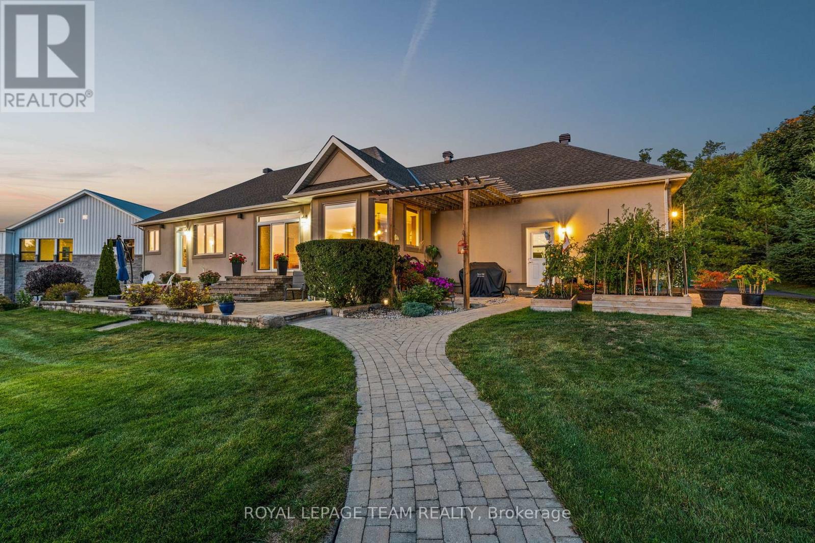 2193 Trailwood Drive, Ottawa, Ontario  K0A 2T0 - Photo 40 - X12414531