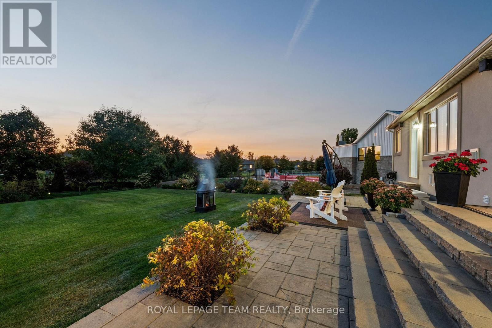2193 Trailwood Drive, Ottawa, Ontario  K0A 2T0 - Photo 41 - X12414531