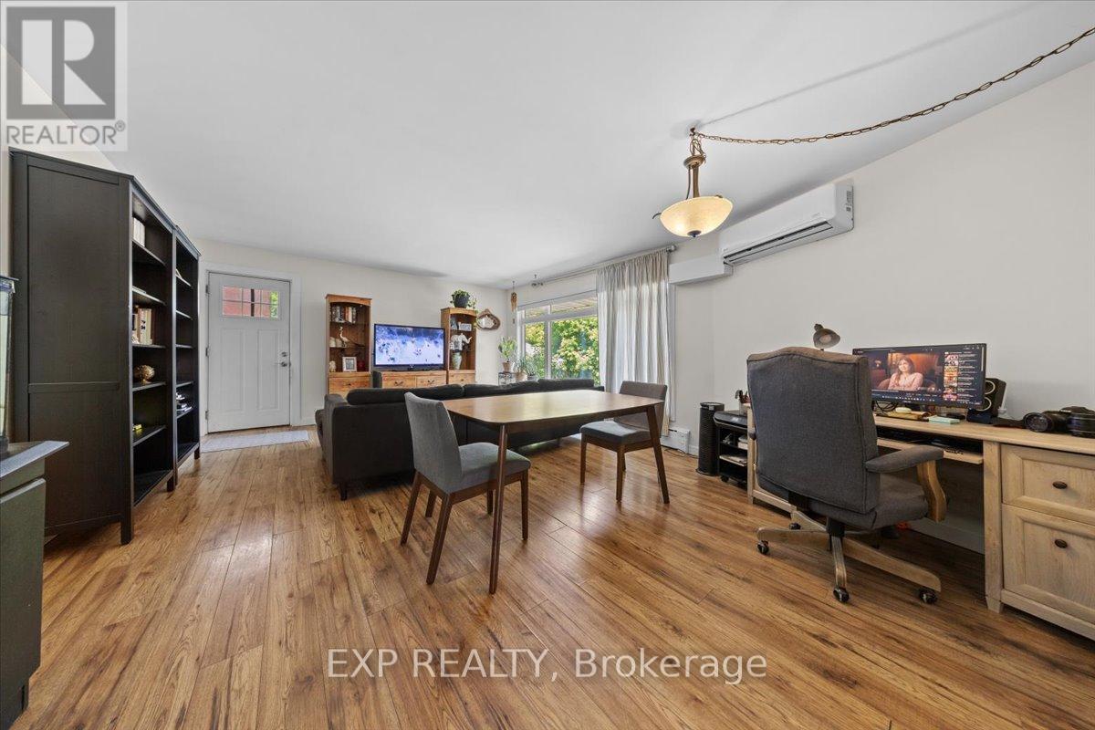 215 Lavergne Street, Ottawa, Ontario  K1L 5E4 - Photo 10 - X12414567