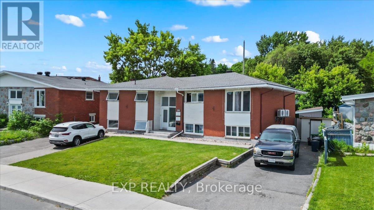 215 Lavergne Street, Ottawa, Ontario  K1L 5E4 - Photo 2 - X12414567