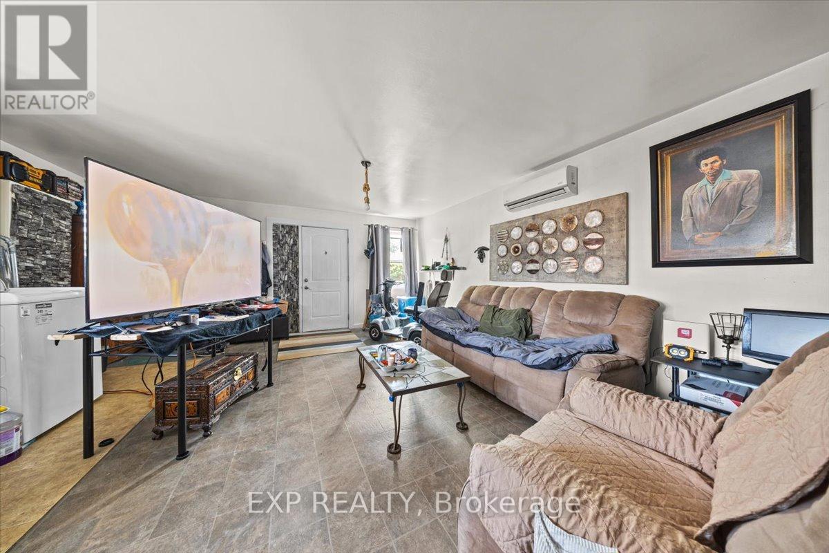215 Lavergne Street, Ottawa, Ontario  K1L 5E4 - Photo 26 - X12414567
