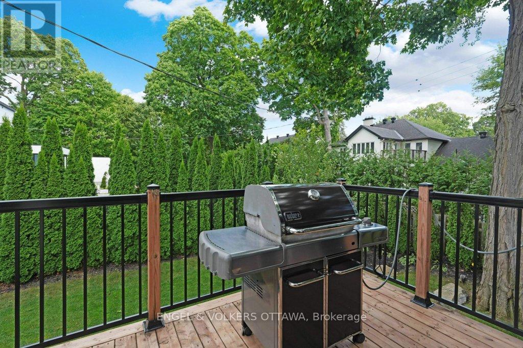 386 Ashbury Road, Ottawa, Ontario  K1M 0R8 - Photo 35 - X12414601