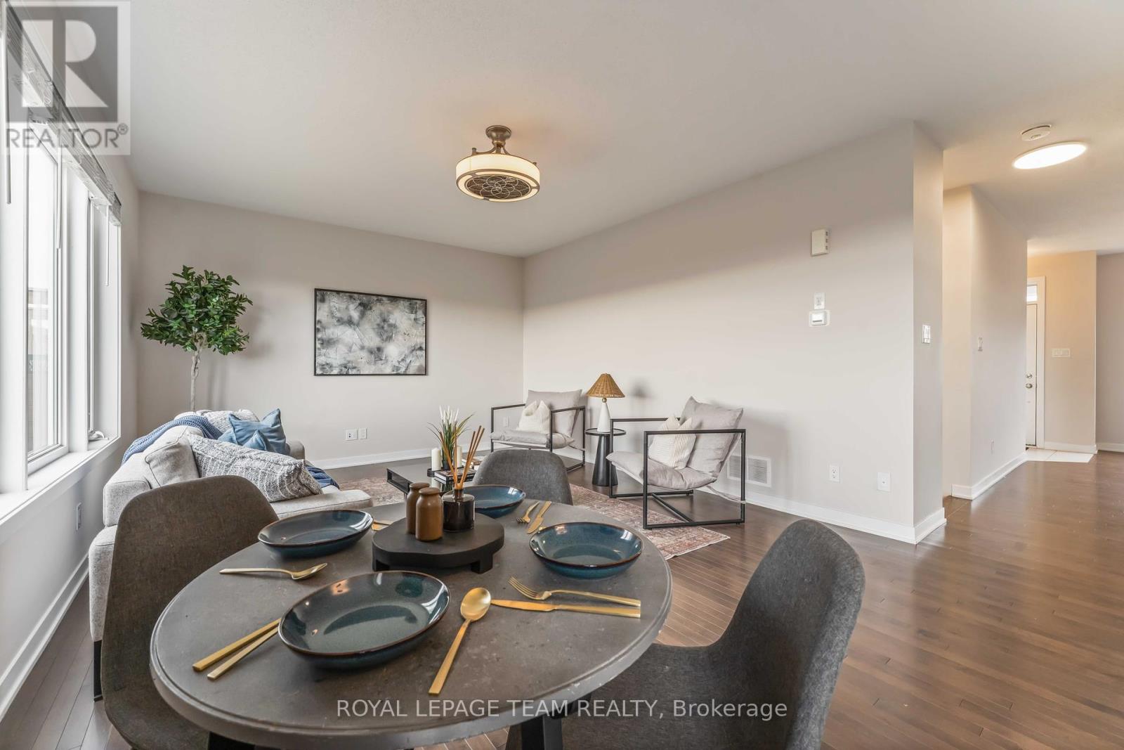 3040 Travertine Way, Ottawa, Ontario  K2J 6W9 - Photo 13 - X12414603
