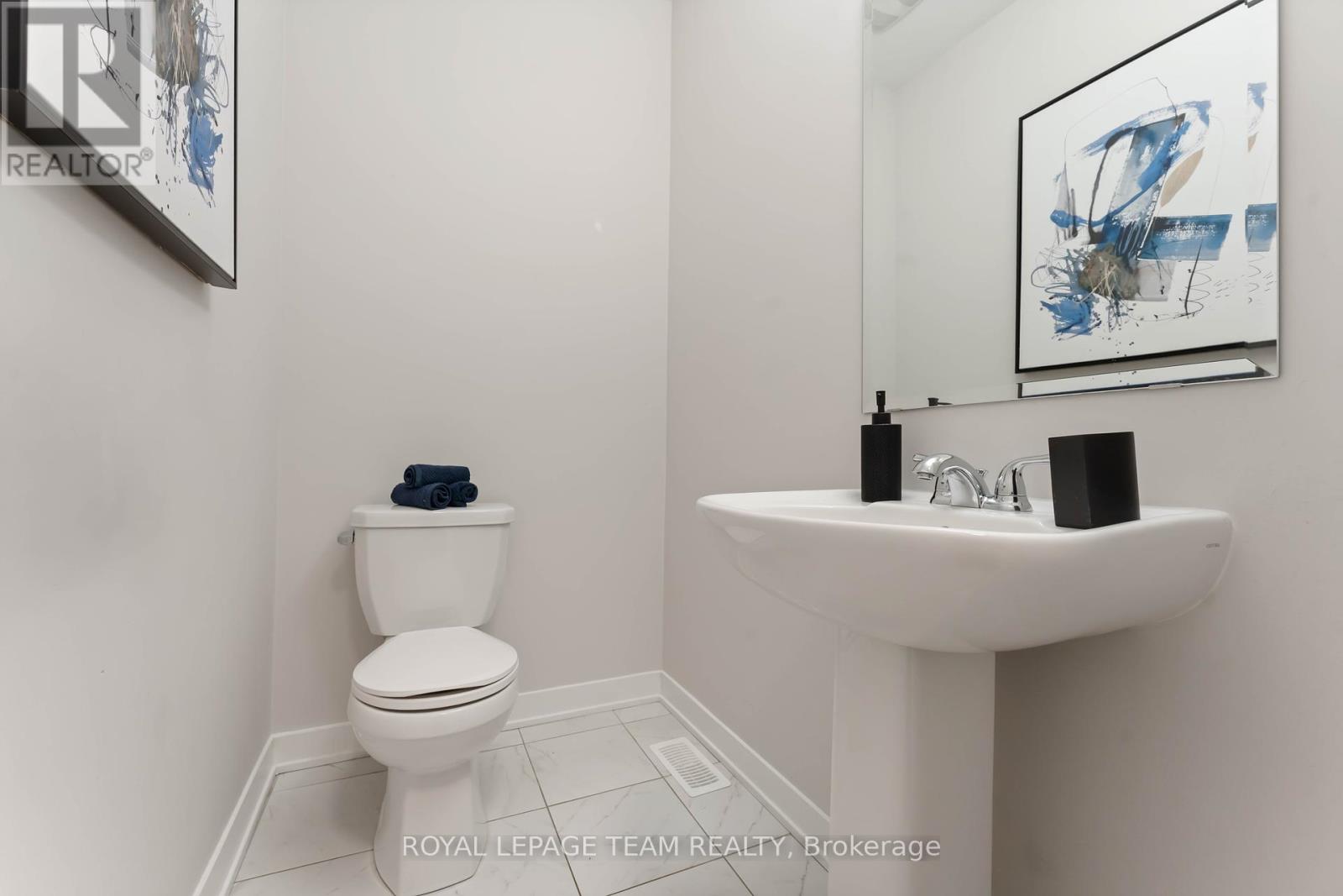 3040 Travertine Way, Ottawa, Ontario  K2J 6W9 - Photo 18 - X12414603