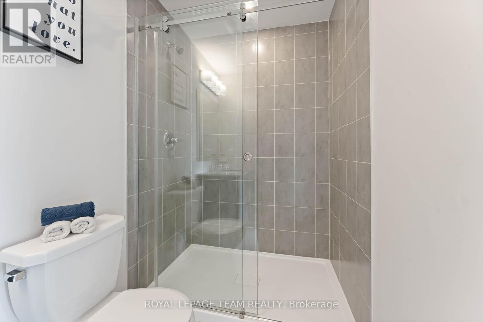 3040 Travertine Way, Ottawa, Ontario  K2J 6W9 - Photo 26 - X12414603