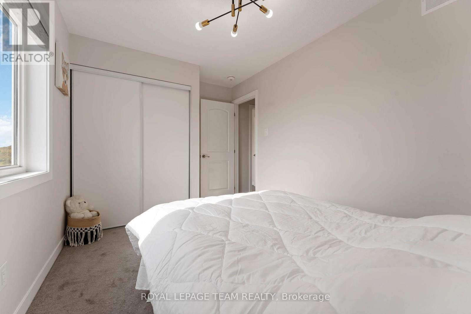 3040 Travertine Way, Ottawa, Ontario  K2J 6W9 - Photo 30 - X12414603
