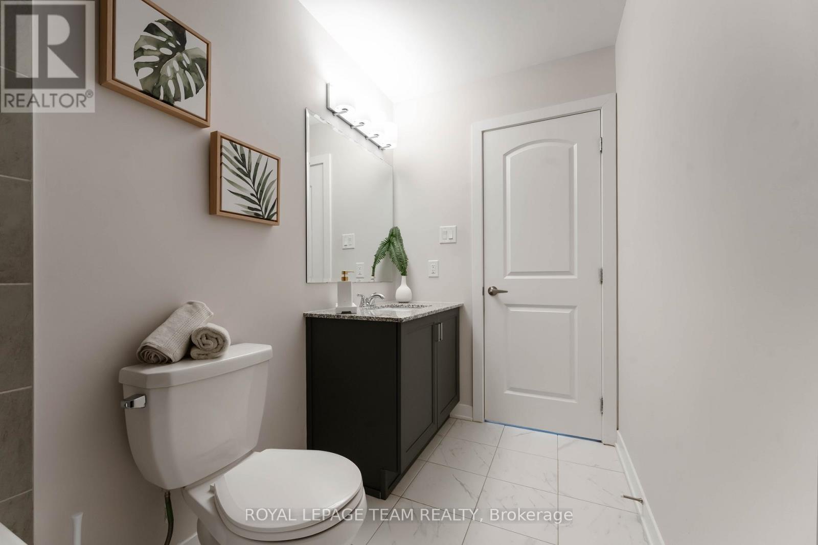 3040 Travertine Way, Ottawa, Ontario  K2J 6W9 - Photo 38 - X12414603