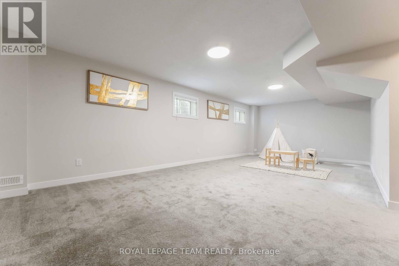 3040 Travertine Way, Ottawa, Ontario  K2J 6W9 - Photo 39 - X12414603