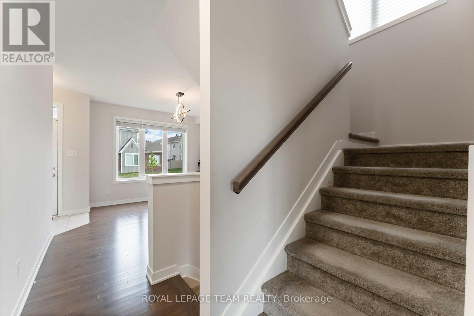 3040 Travertine Way, Ottawa, Ontario  K2J 6W9 - Photo 8 - X12414603
