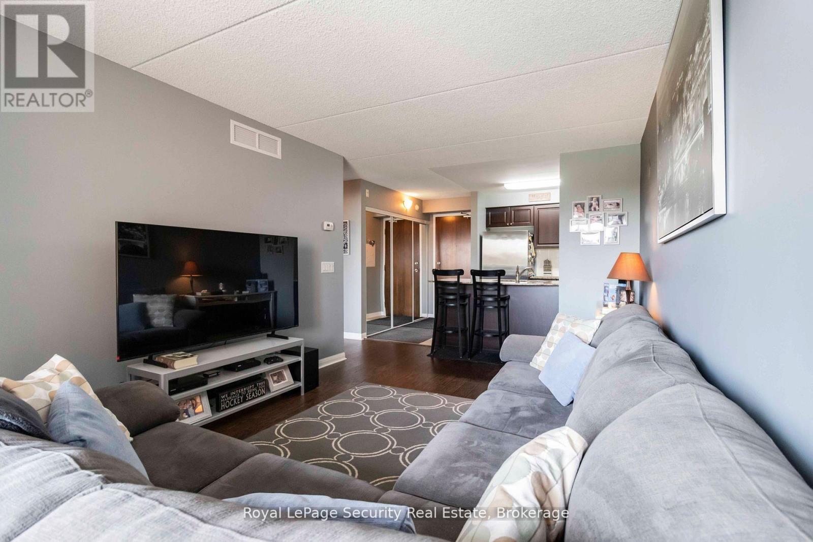 210 - 50 Via Rosedale Way, Brampton, Ontario  L6R 3Z7 - Photo 19 - W12414353