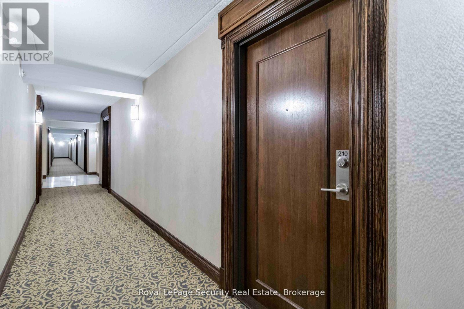 210 - 50 Via Rosedale Way, Brampton, Ontario  L6R 3Z7 - Photo 6 - W12414353