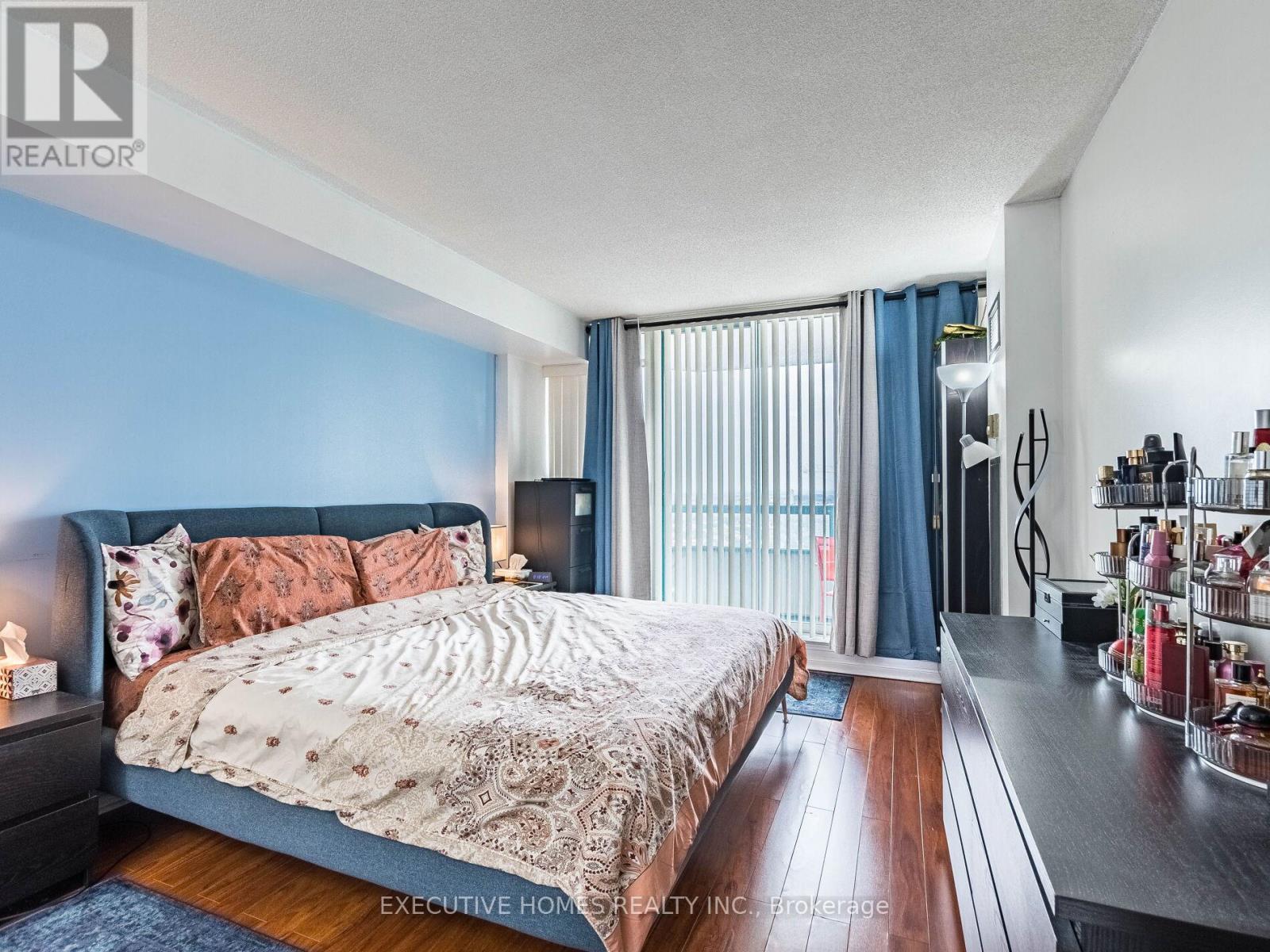 2702 - 550 Webb Drive, Mississauga, Ontario  L5B 3Y4 - Photo 25 - W12414365