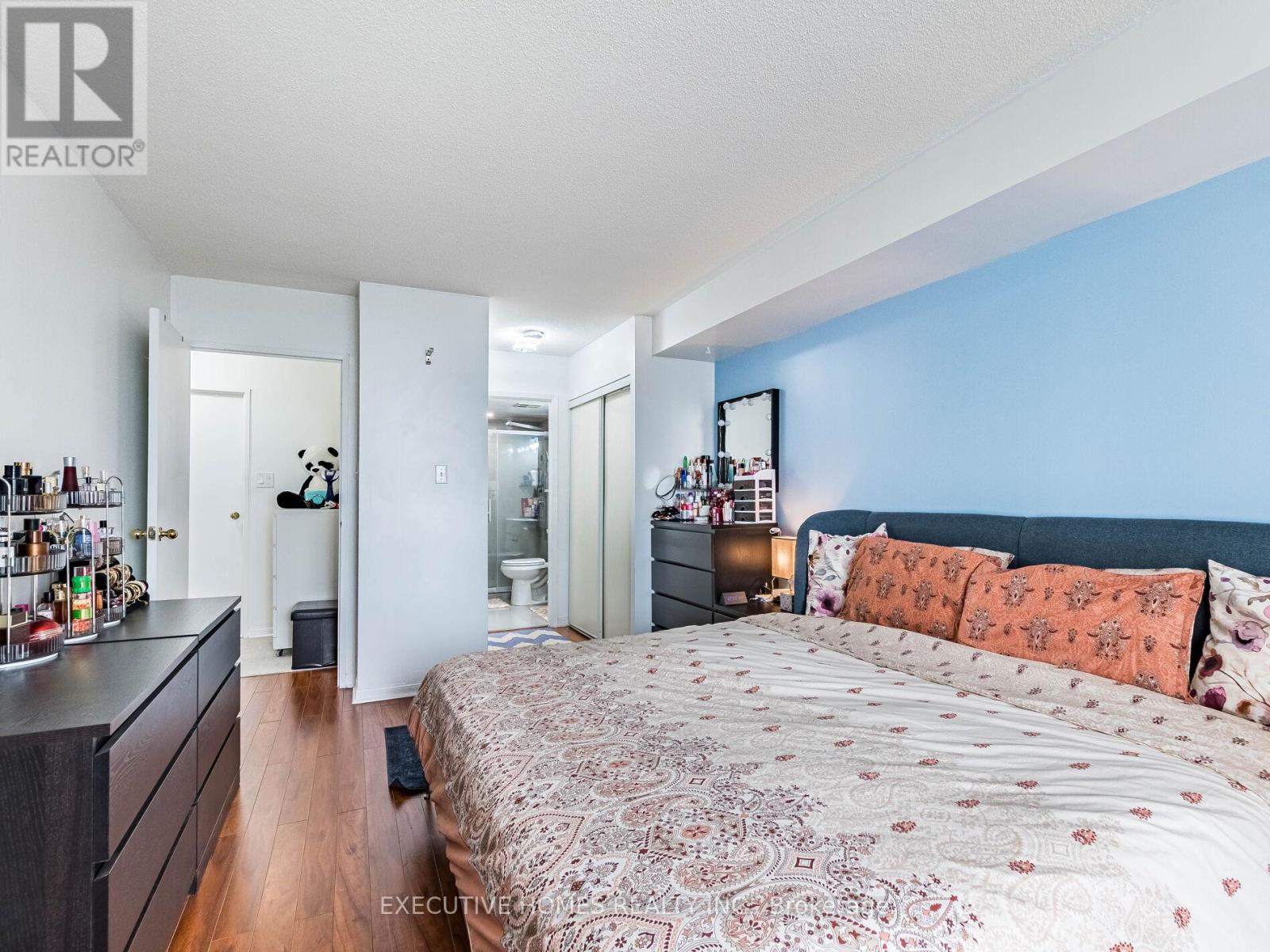 2702 - 550 Webb Drive, Mississauga, Ontario  L5B 3Y4 - Photo 26 - W12414365