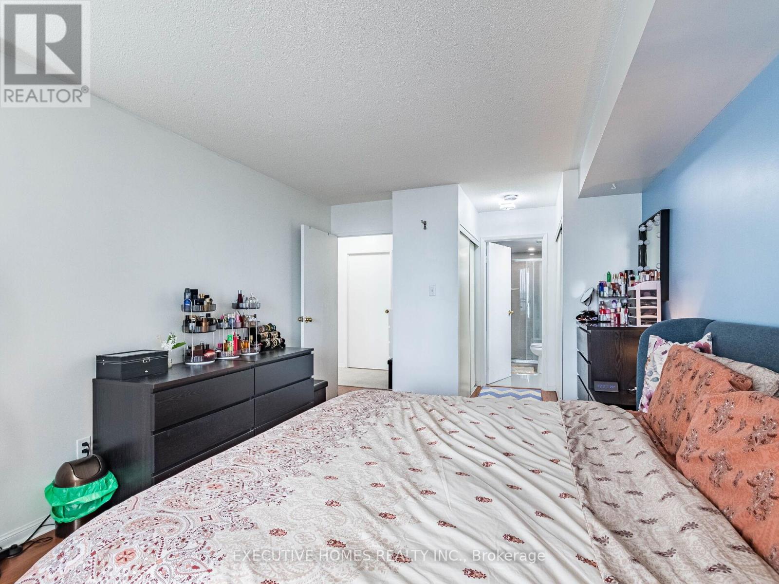 2702 - 550 Webb Drive, Mississauga, Ontario  L5B 3Y4 - Photo 27 - W12414365