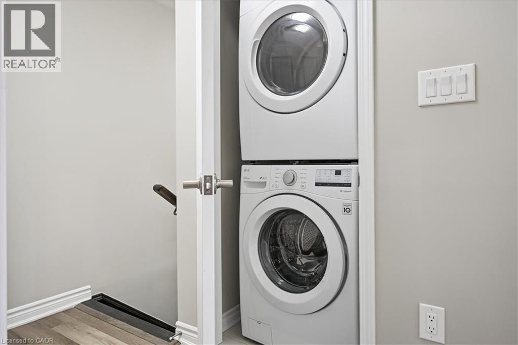 1569 Denison Place, Milton, Ontario  L9E 1Y2 - Photo 32 - 40768496