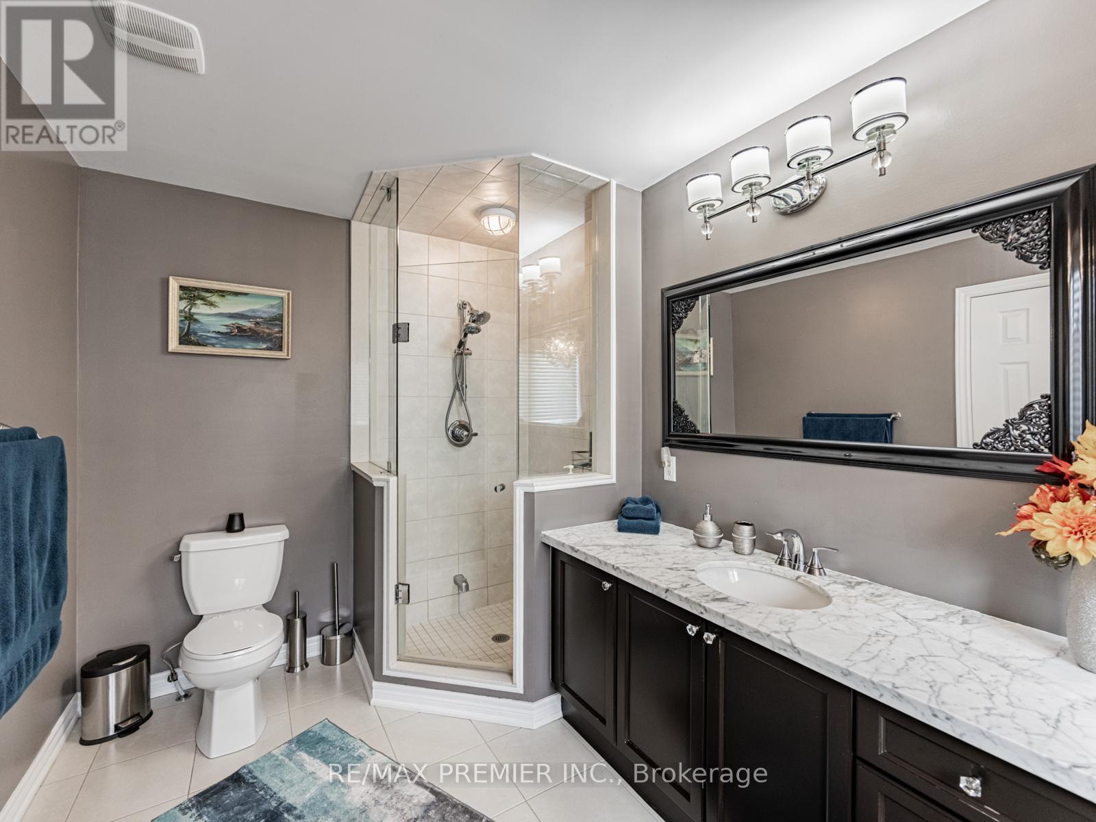 935 Transom Crescent, Milton, Ontario  L9T 8K4 - Photo 21 - W12414429