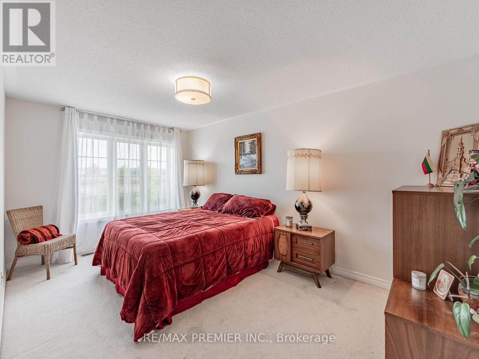 935 Transom Crescent, Milton, Ontario  L9T 8K4 - Photo 23 - W12414429
