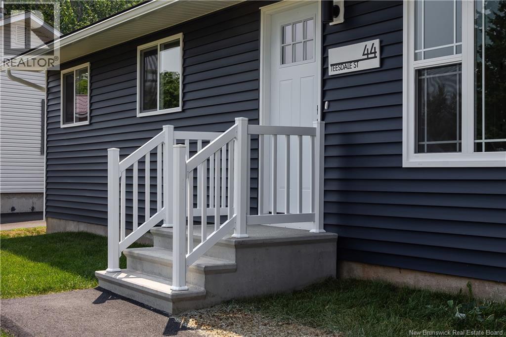 44 Teesdale, Moncton, New Brunswick  E1A 5K5 - Photo 1 - NB123600