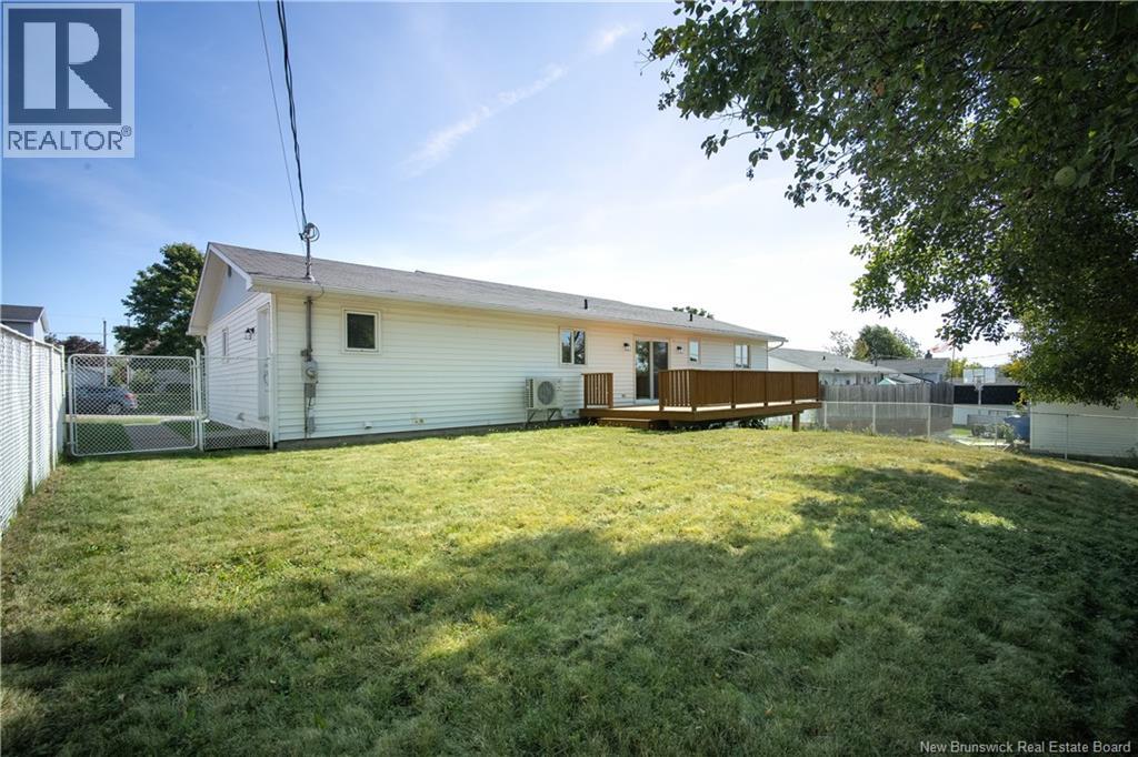 34 Mollins Crescent, Moncton, New Brunswick  E1E 4L6 - Photo 11 - NB126912
