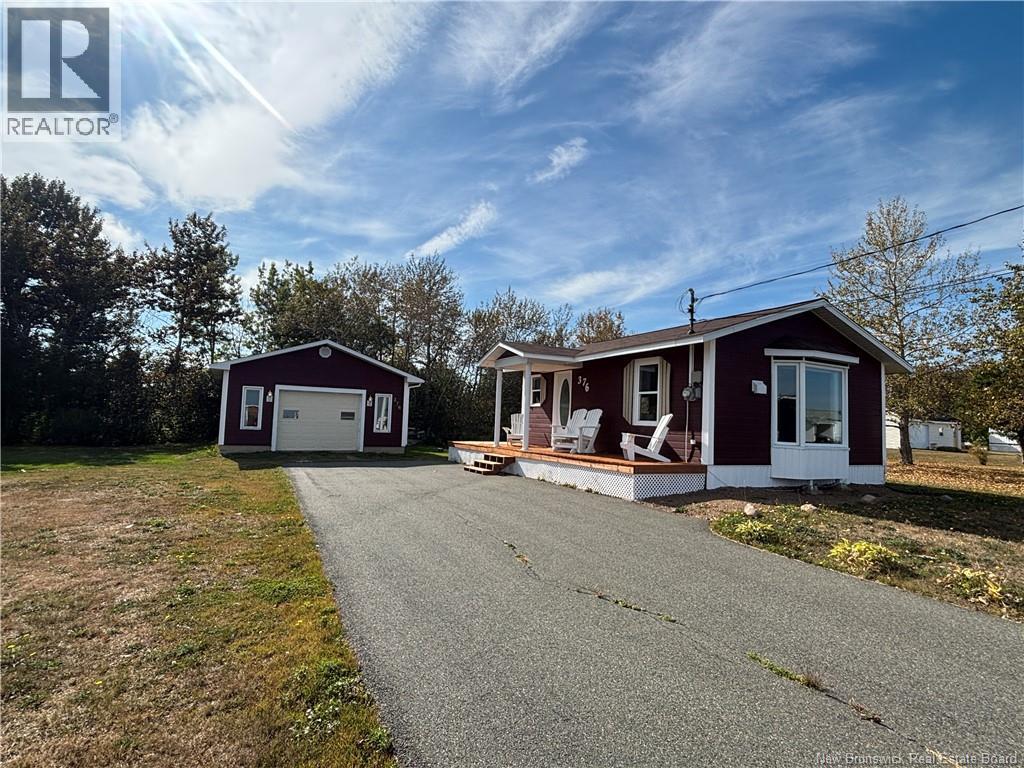 376 Rue Du Havre, Pointe-Verte, New Brunswick  E8J 2T1 - Photo 3 - NB127032