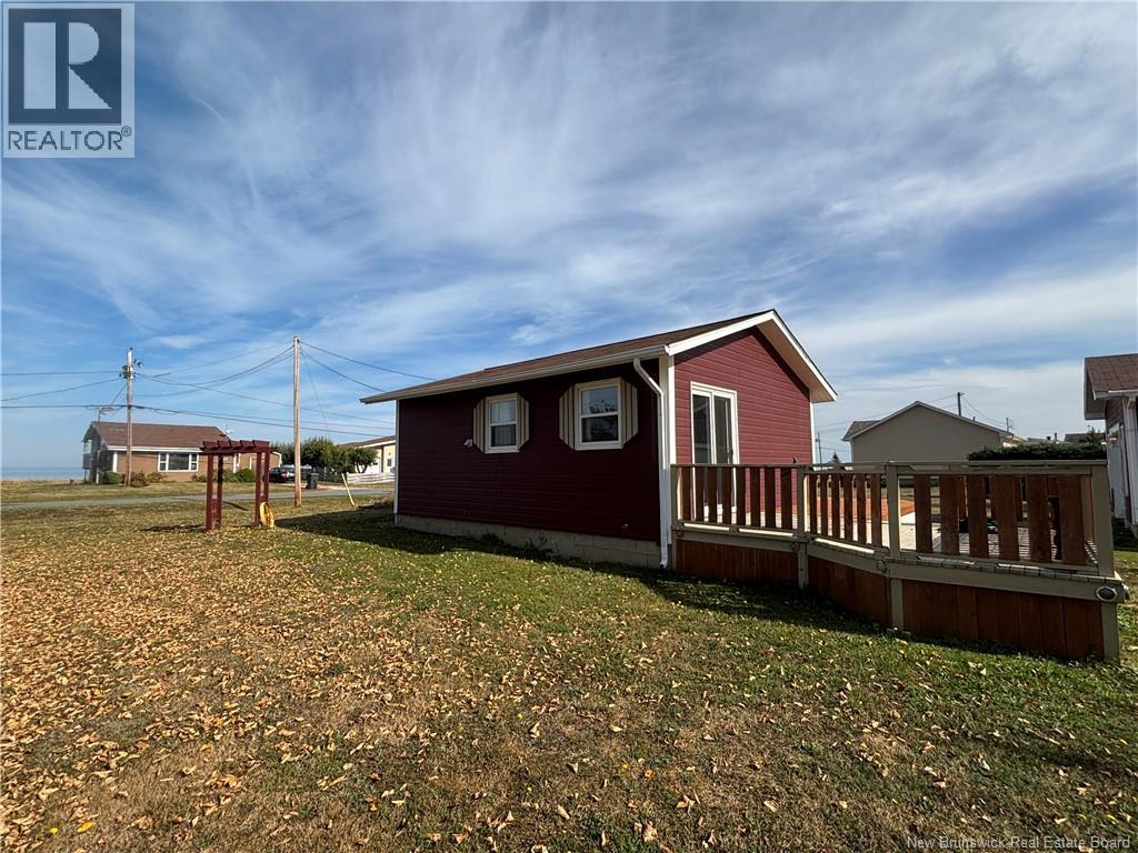 376 Rue Du Havre, Pointe-Verte, New Brunswick  E8J 2T1 - Photo 8 - NB127032