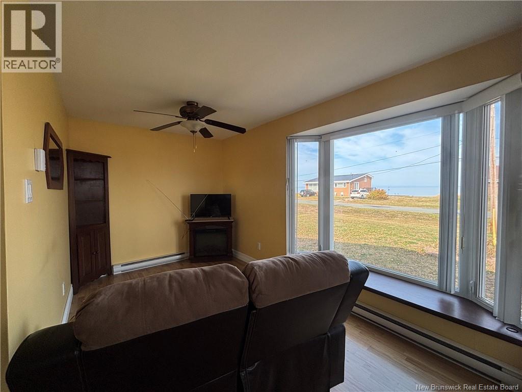 376 Rue Du Havre, Pointe-Verte, New Brunswick  E8J 2T1 - Photo 19 - NB127032