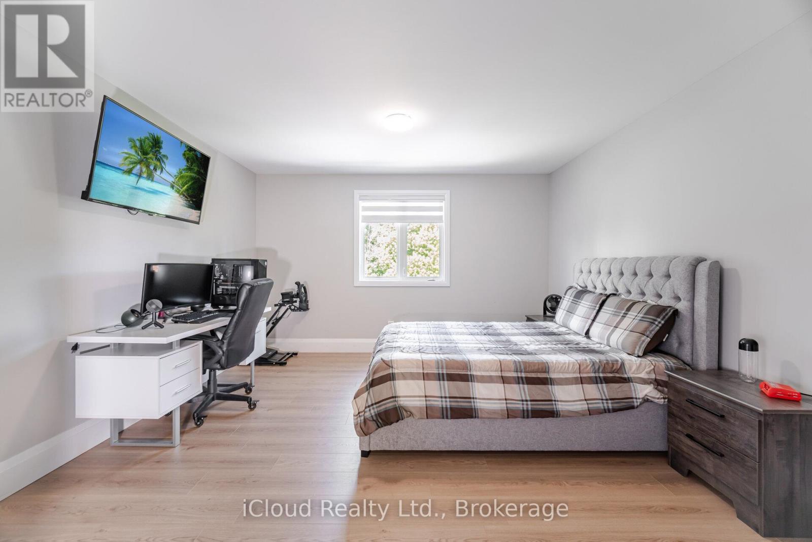 4 Deer View Ridge, Puslinch, Ontario  N1H 6H9 - Photo 39 - X12414431