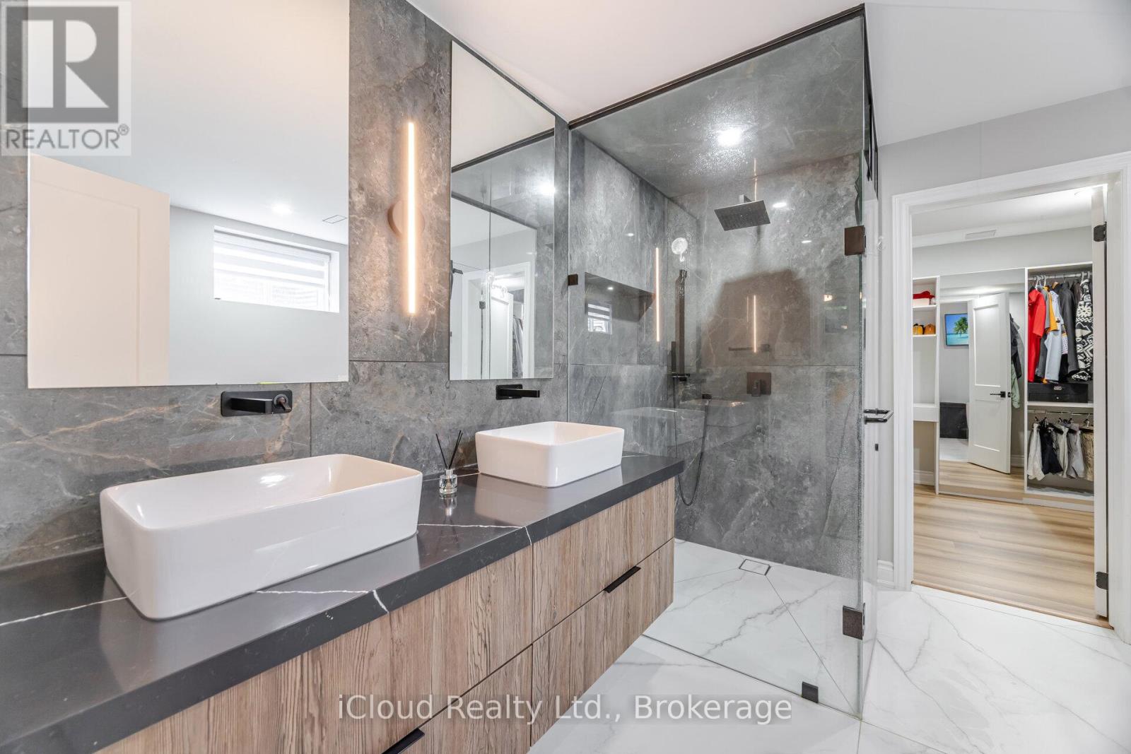 4 Deer View Ridge, Puslinch, Ontario  N1H 6H9 - Photo 42 - X12414431