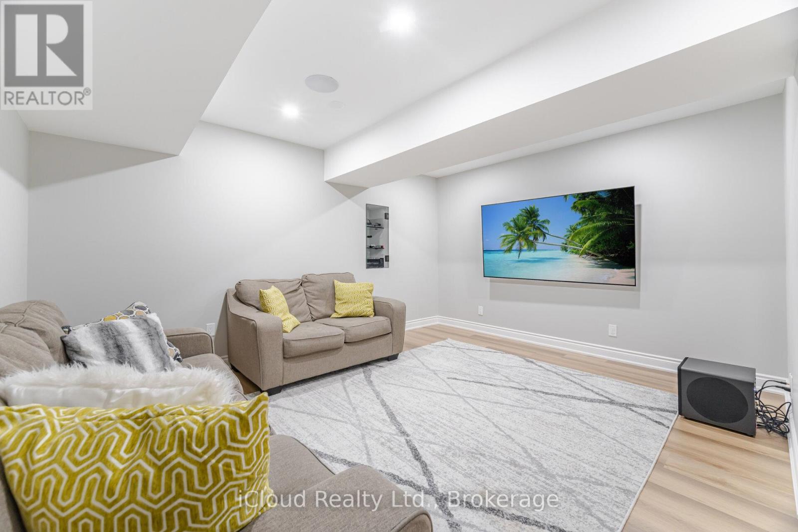 4 Deer View Ridge, Puslinch, Ontario  N1H 6H9 - Photo 45 - X12414431