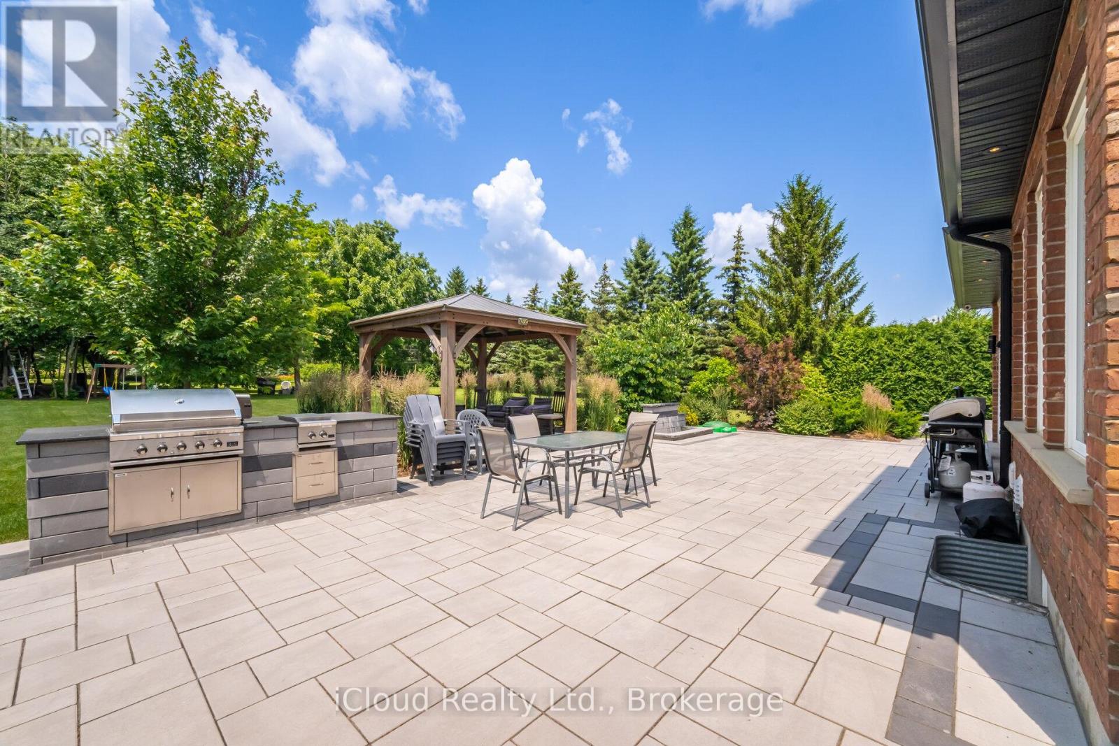 4 Deer View Ridge, Puslinch, Ontario  N1H 6H9 - Photo 50 - X12414431