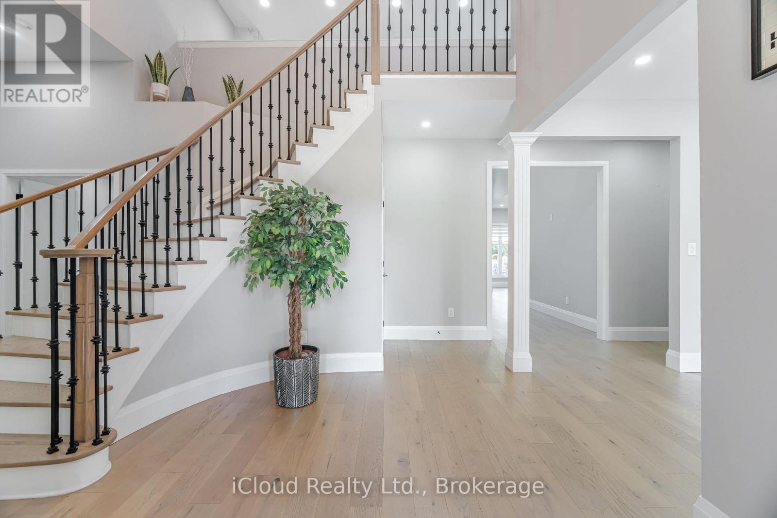 4 Deer View Ridge, Puslinch, Ontario  N1H 6H9 - Photo 8 - X12414431