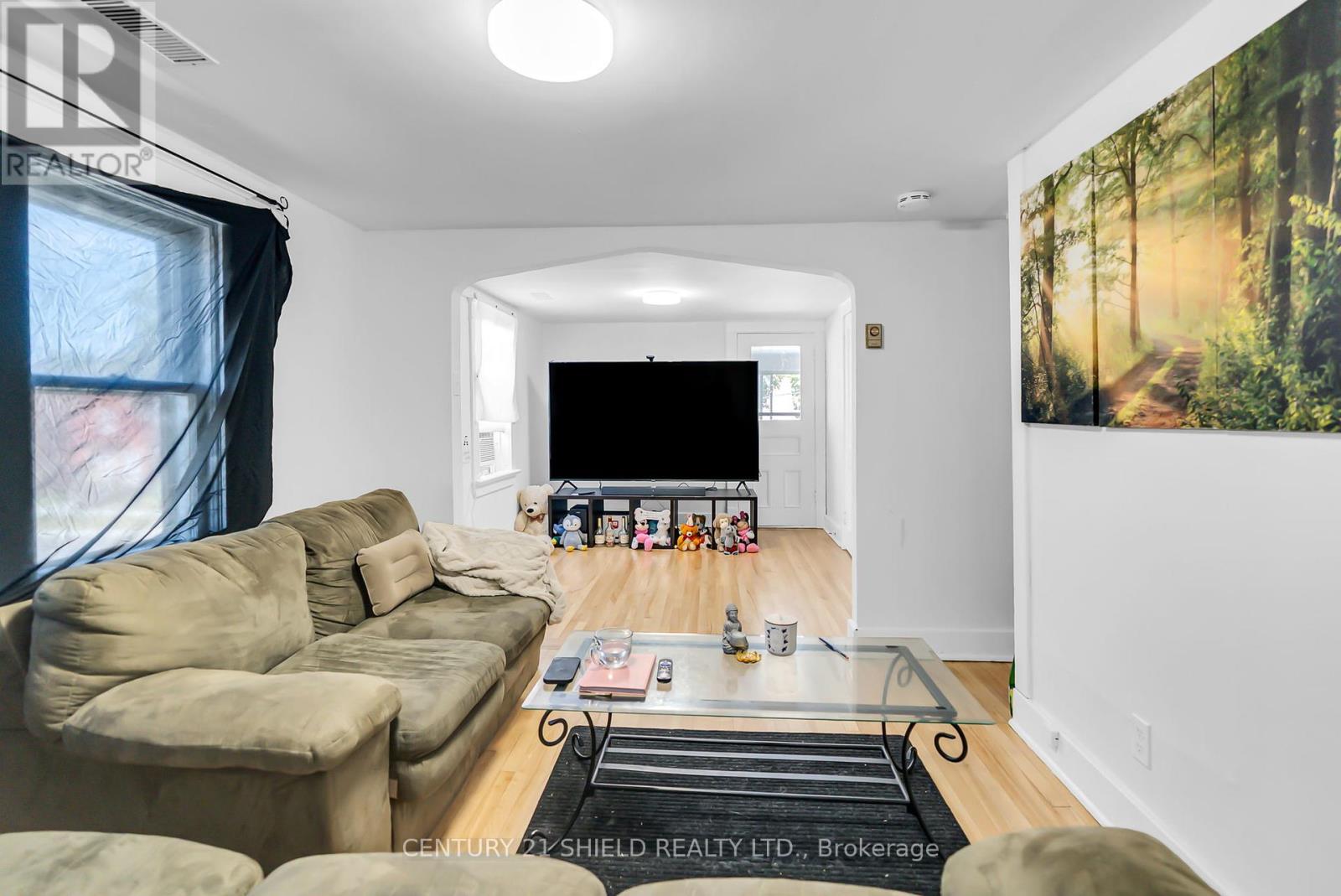 607 First Street E, Cornwall, Ontario  K6H 1L9 - Photo 16 - X12414568