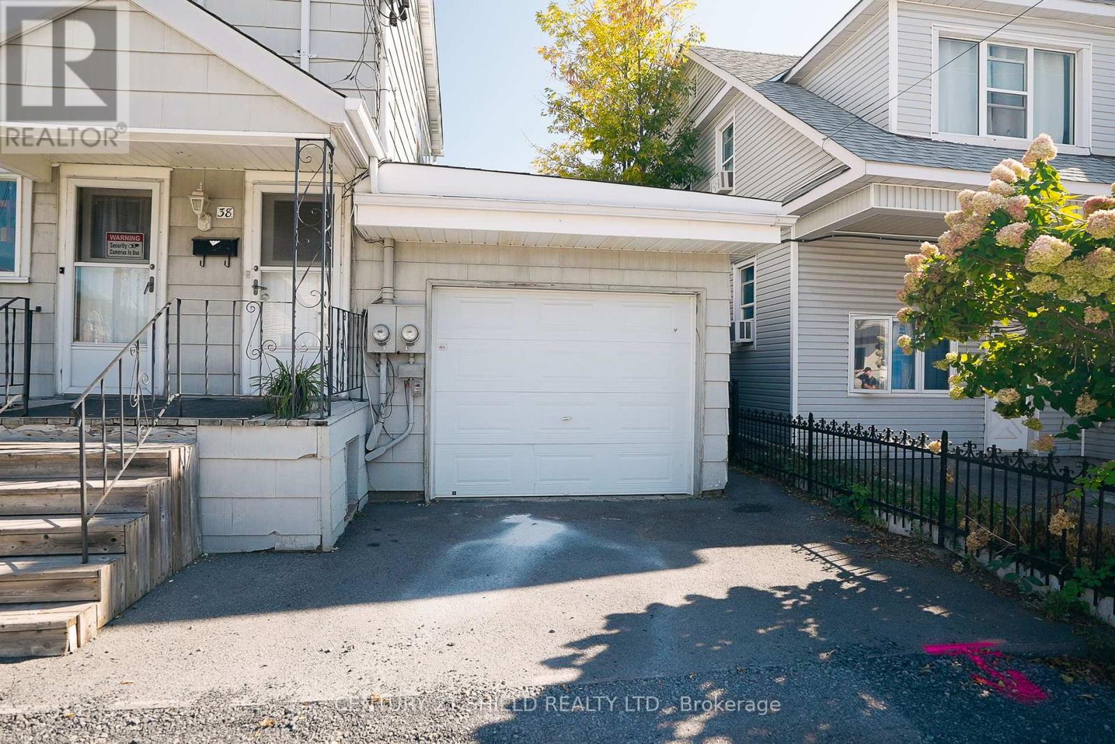 607 First Street E, Cornwall, Ontario  K6H 1L9 - Photo 13 - X12414568