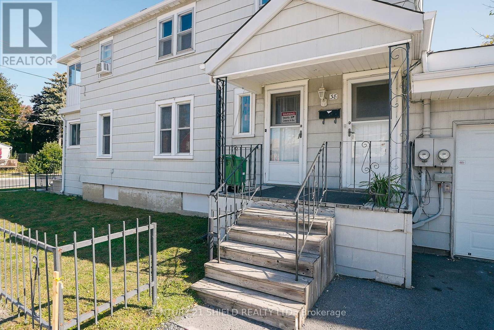607 First Street E, Cornwall, Ontario  K6H 1L9 - Photo 12 - X12414568