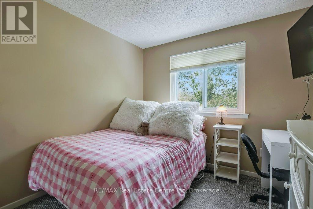93 - 45 Marksam Road, Guelph, Ontario  N1H 6Y9 - Photo 8 - X12414540