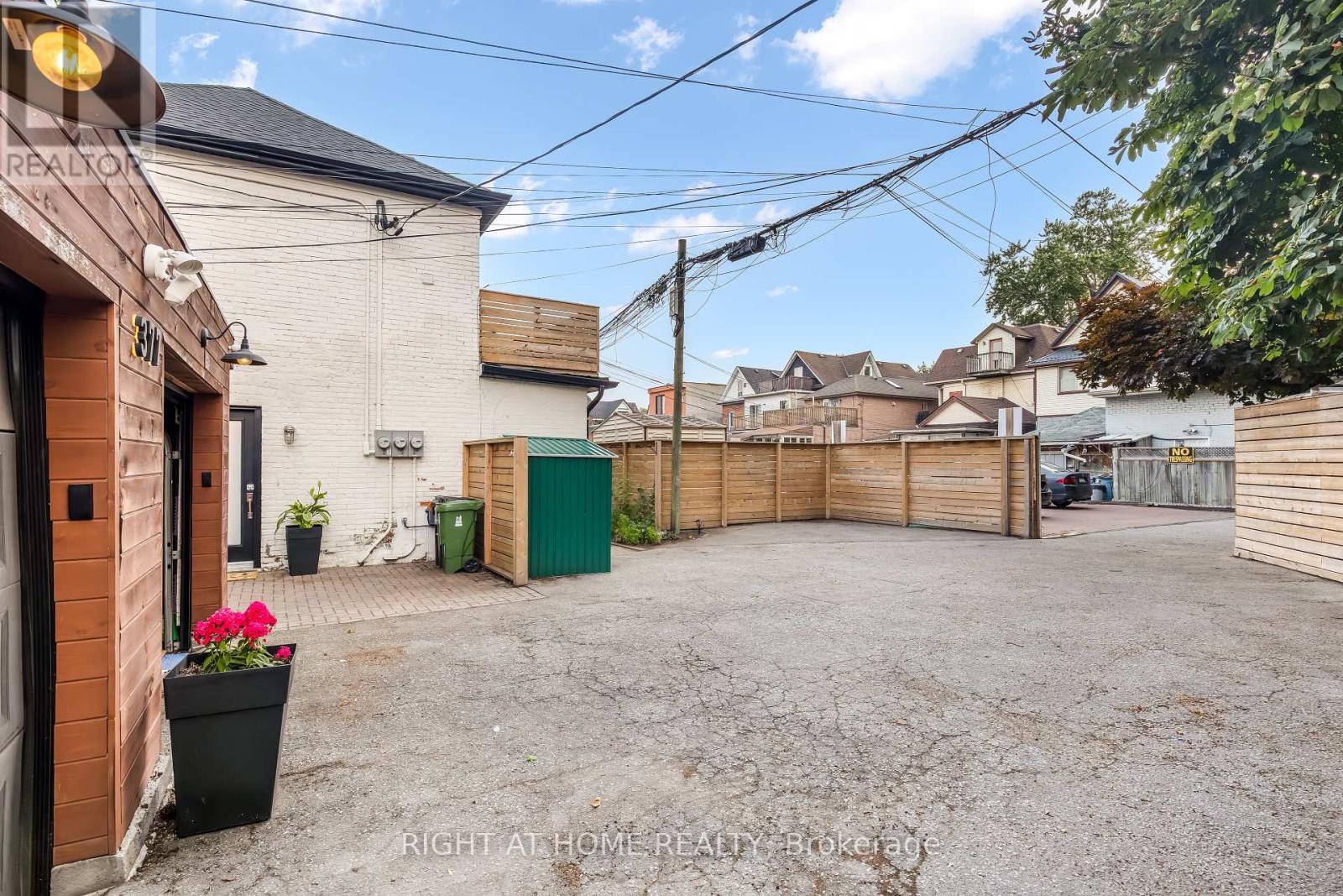 377 Lansdowne Avenue, Toronto, Ontario  M6H 3Y2 - Photo 18 - C12397738