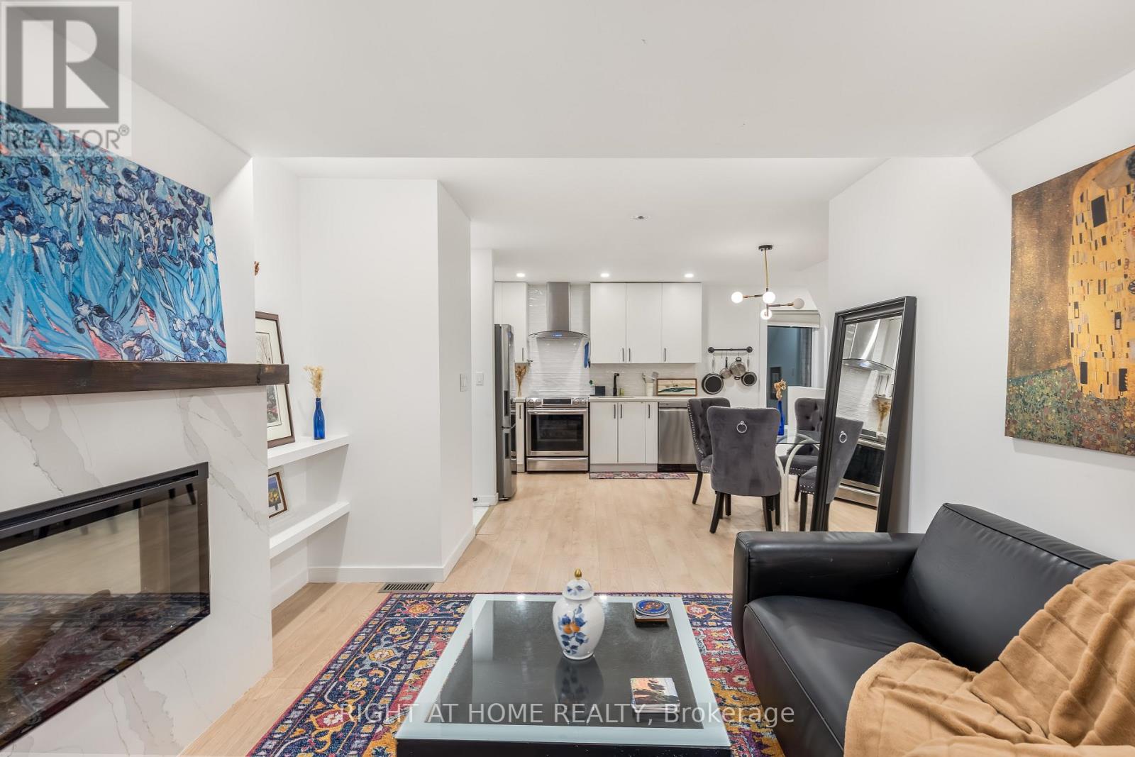 377 Lansdowne Avenue, Toronto, Ontario  M6H 3Y2 - Photo 26 - C12397738