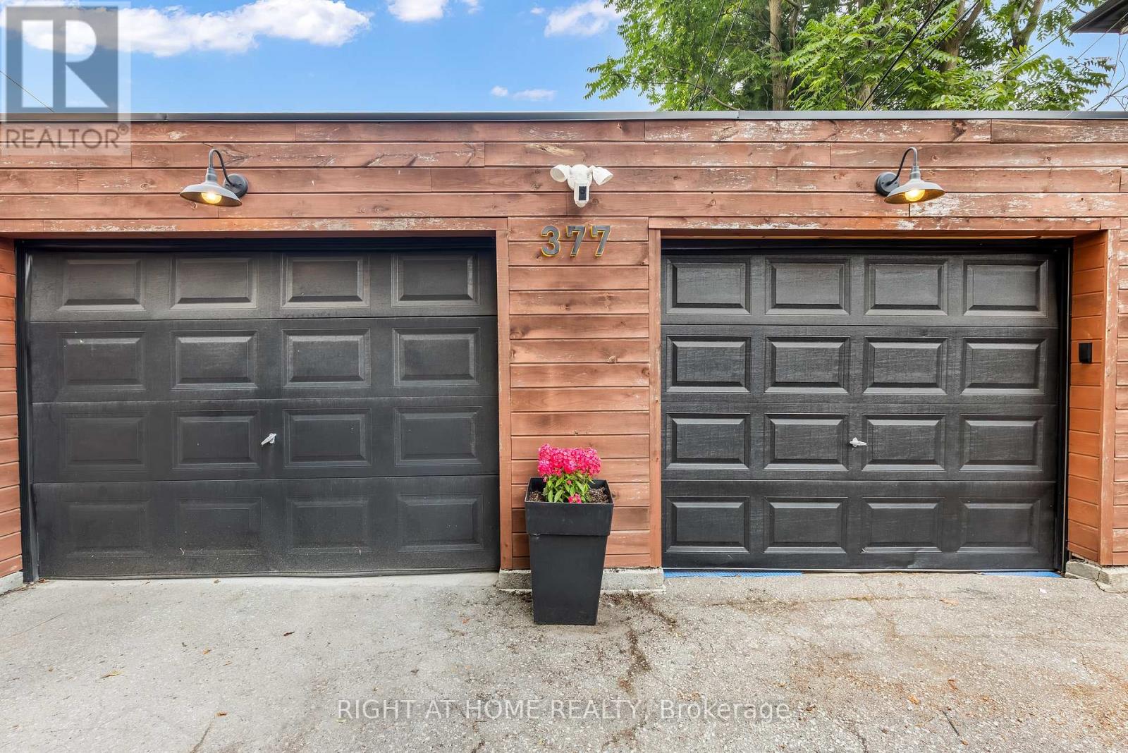 377 Lansdowne Avenue, Toronto, Ontario  M6H 3Y2 - Photo 35 - C12397738