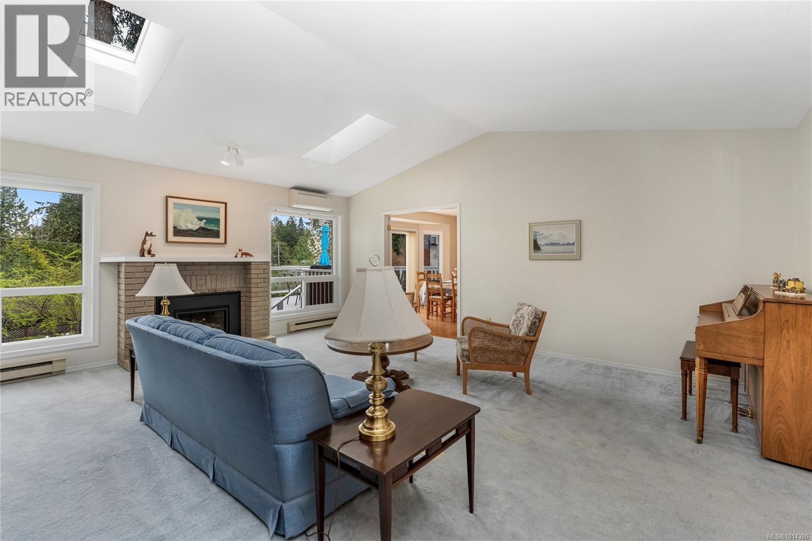 775 Menawood Pl, Saanich, British Columbia  V8Y 2Z7 - Photo 12 - 1014386