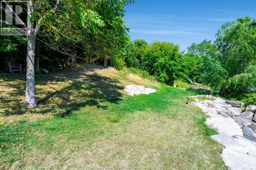 389 Erie View, Colchester, Ontario  N0R 1G0 - Photo 40 - 25023826
