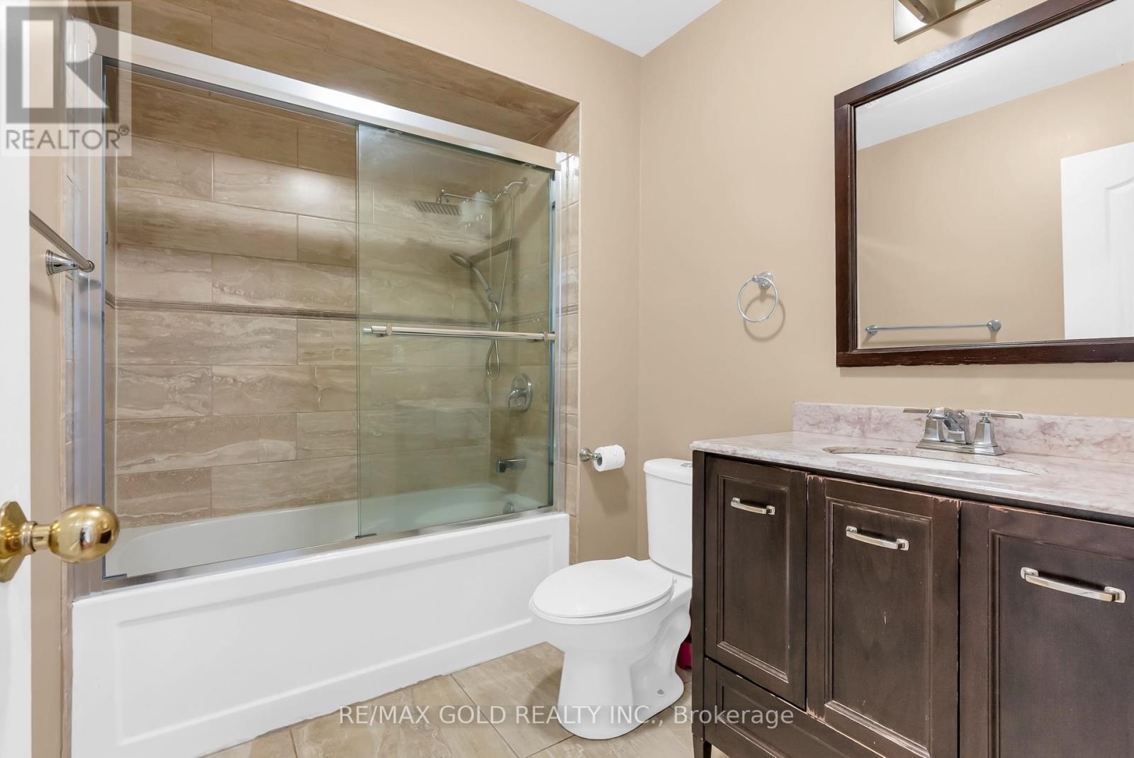 33 Tigerlily Place, Brampton, Ontario  L6R 2C8 - Photo 40 - W12412399
